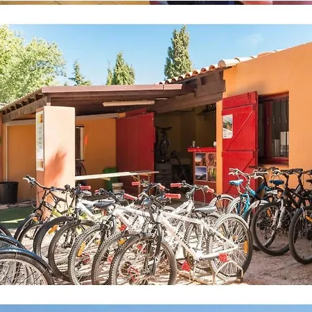 Notre Petit Paradis * 卡内